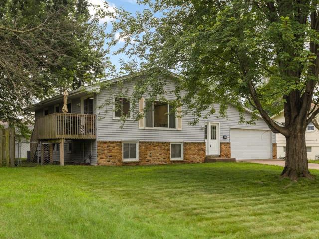 584 Westby Drive NE Minneapolis MN 55432 - MLS# 6770207