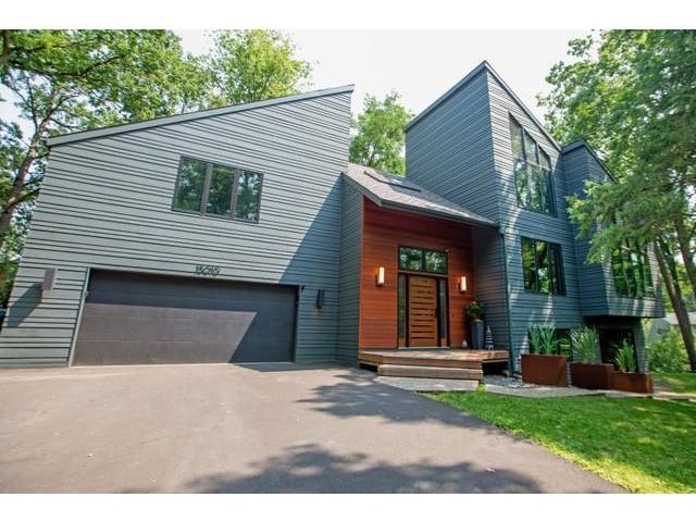 15010 Woods Edge Minnetonka MN 55345 - MLS# 6770405