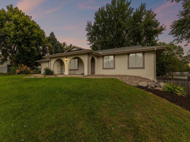 4710 Magnolia Lane N Plymouth MN 55442 - MLS# 6770615