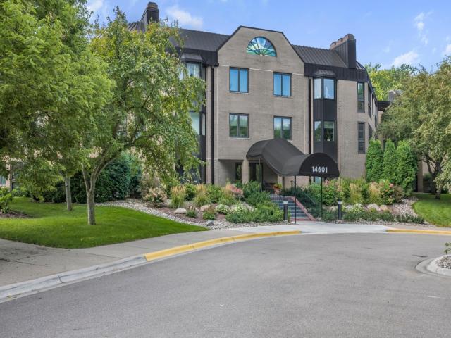 14501 Atrium Way Unit 212 Minnetonka MN 55345 - MLS# 6770905