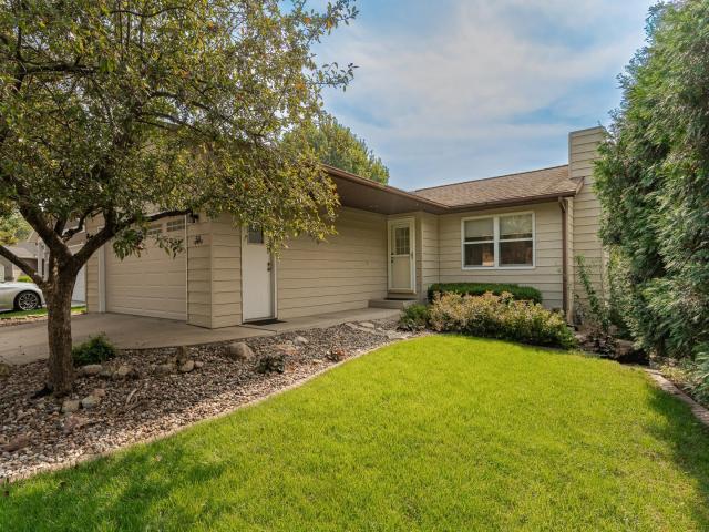 624 33rd Street Lane NW Rochester MN 55901 - MLS# 6770986