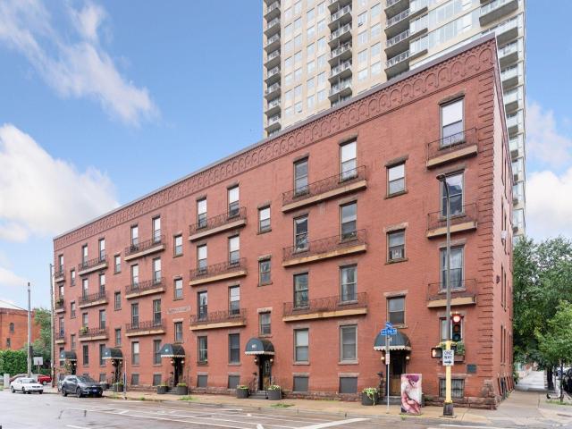 601 S 9th Street Unit 3 Minneapolis MN 55404 - MLS# 6771372