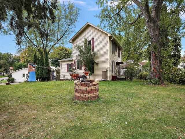1409 Hillsboro Avenue N Minneapolis MN 55427 - MLS# 6771529