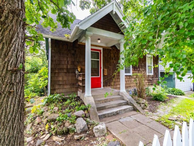 306 Irvine Avenue Saint Paul MN 55102 - MLS# 6771978