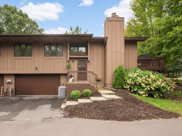 2628 Sumac Court Saint Paul MN 55110 - MLS# 6771983
