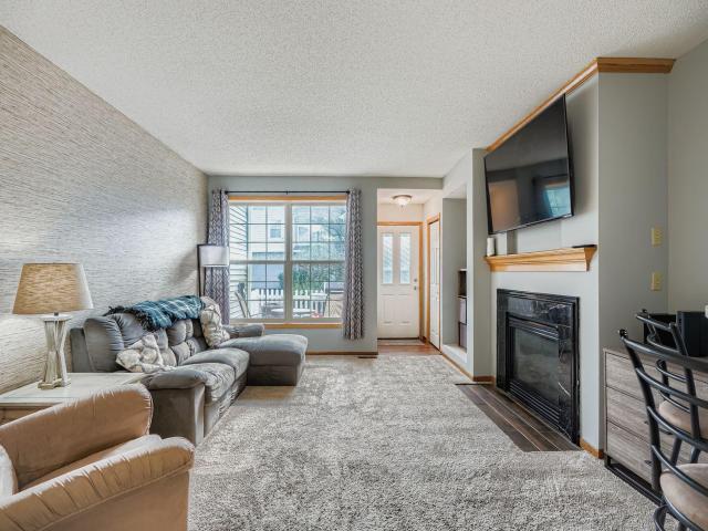 15040 Dunwood Trail Unit 11 Apple Valley MN 55124 - MLS# 6772562