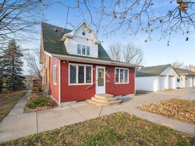 607 Lake Boulevard S Buffalo MN 55313 - MLS# 6772612