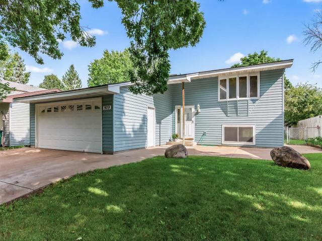 909 104th Avenue NW Minneapolis MN 55433 - MLS# 6772698