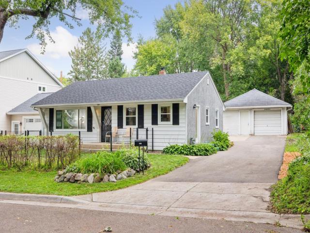 1084 Ryde Street Saint Paul MN 55103 - MLS# 6772759