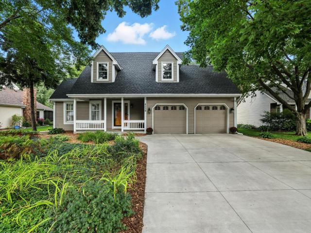 4334 Fisher Lane Saint Paul MN 55110 - MLS# 6772869