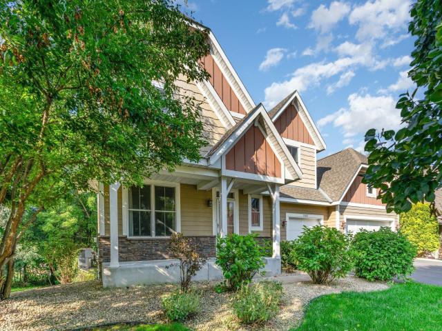 10601 Watersedge Lane Woodbury MN 55129 - MLS# 6772882