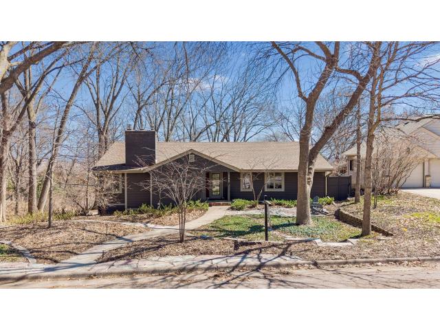 590 Montcalm Place Saint Paul MN 55116 - MLS# 6773257