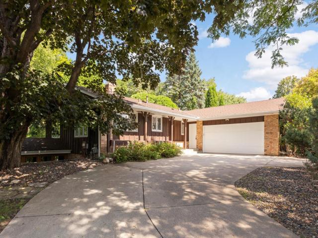 6824 Gleason Road Edina MN 55439 - MLS# 6773570