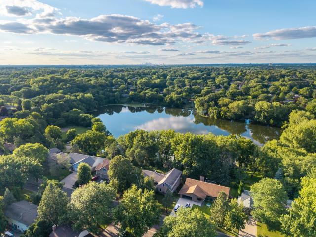1281 Carlson Lake Lane Eagan MN 55123 - MLS# 6773613