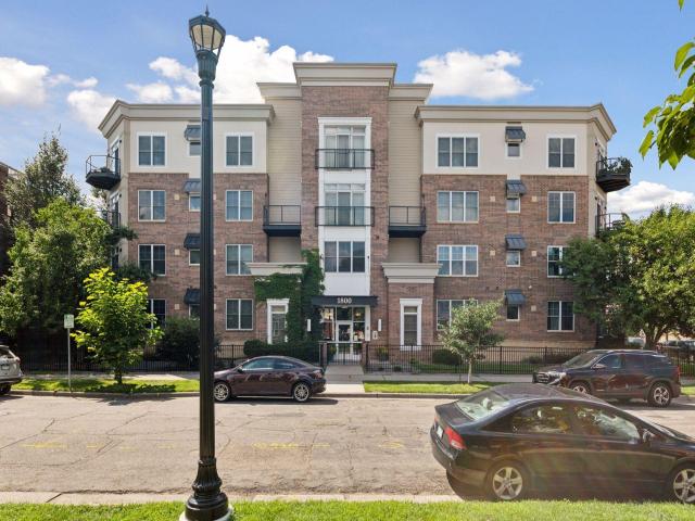 1800 Clinton Avenue Unit 203 Minneapolis MN 55404 - MLS# 6773637