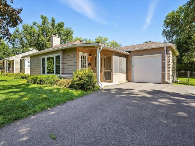 2424 Byrd Avenue N Golden Valley MN 55422 - MLS# 6774622