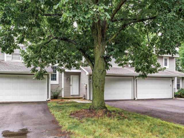 8042 Belair Lane Eden Prairie MN 55347 - MLS# 6774719
