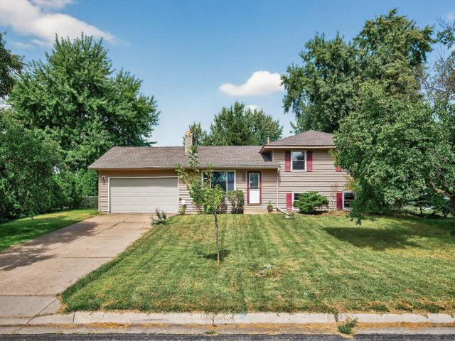 10616 Arrowhead Street NW Minneapolis MN 55433 - MLS# 6774746