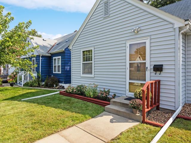 5757 23rd Avenue S Minneapolis MN 55417 - MLS# 6775235