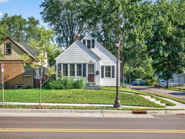 31 Annapolis Street E Saint Paul MN 55118 - MLS# 6775412