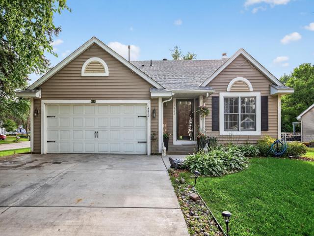 1732 Regatta Drive Woodbury MN 55125 - MLS# 6775649
