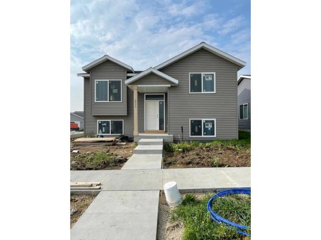 6022 Town Square Place NW Rochester MN 55901 - MLS# 6775711