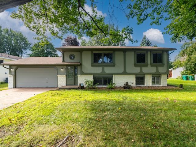 8424 Rhode Island Drive N Minneapolis MN 55445 - MLS# 6776305