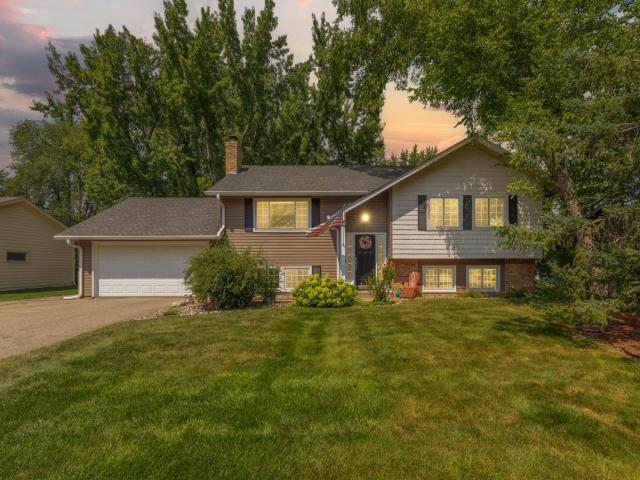 2000 E 115th Street Burnsville MN 55337 - MLS# 6776319