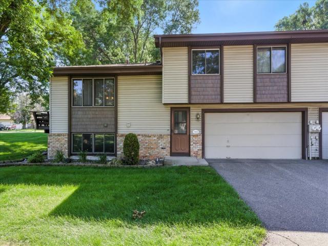 3802 Brookdale Circle N Minneapolis MN 55443 - MLS# 6776344