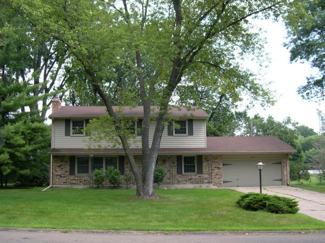 5217 Clear Spring Drive Minnetonka MN 55345 - MLS# 6776431