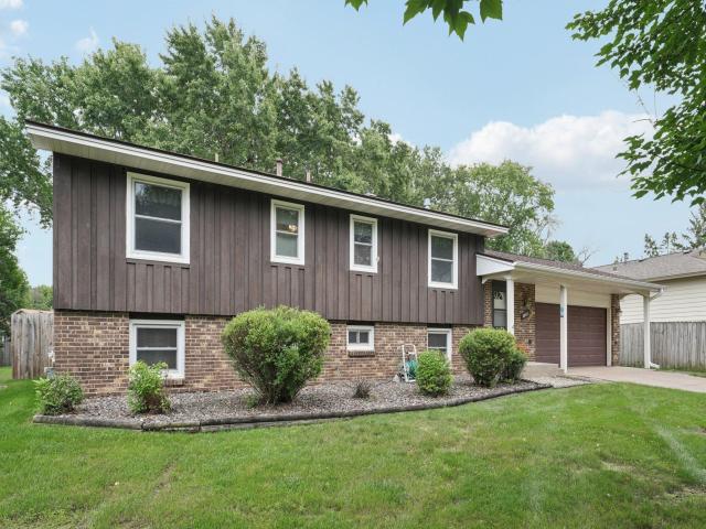 10111 Quinn Street NW Coon Rapids MN 55433 - MLS# 6776573