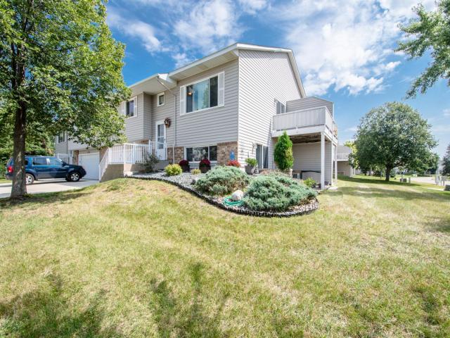 15842 Granada Avenue Saint Paul MN 55124 - MLS# 6776582