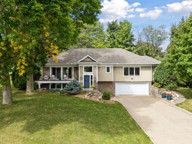 1201 Angelo Drive Golden Valley MN 55422 - MLS# 6776607