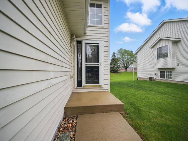 140 Cedar Cove Lane Owatonna MN 55060 - MLS# 6776802