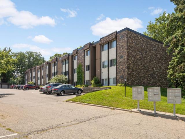 12990 Nicollet Avenue Unit 102 Burnsville MN 55337 - MLS# 6777171
