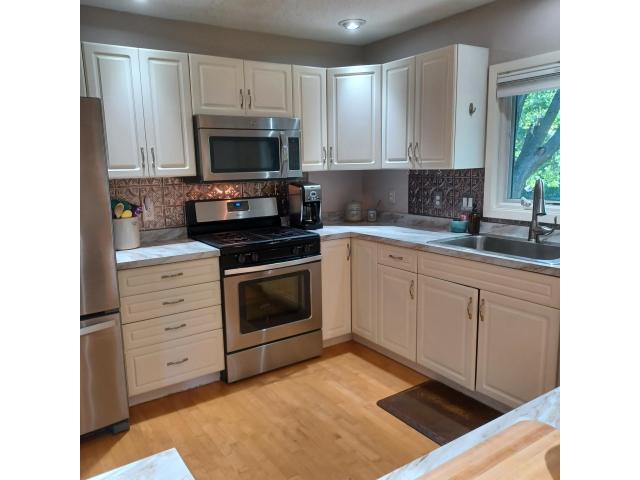 11902 River Hills Circle Burnsville MN 55337 - MLS# 6777312