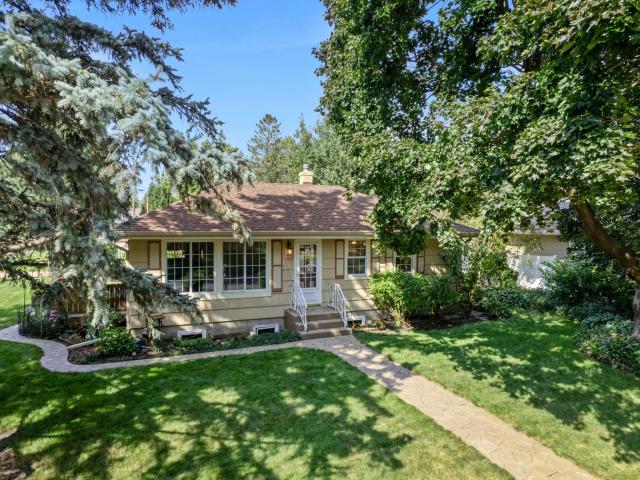 1031 Ryan Avenue W Saint Paul MN 55113 - MLS# 6778049