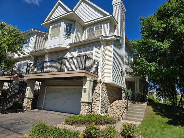 2310 Eagle Trace Lane Saint Paul MN 55129 - MLS# 6778317