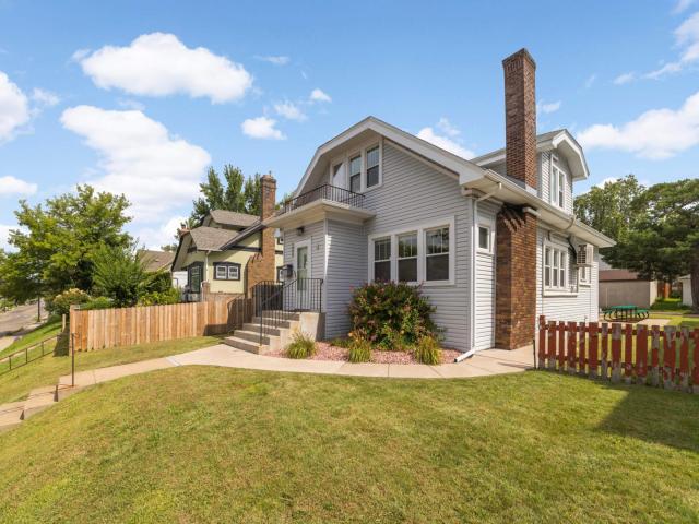 1800 Penn Avenue N Minneapolis MN 55411 - MLS# 6778361