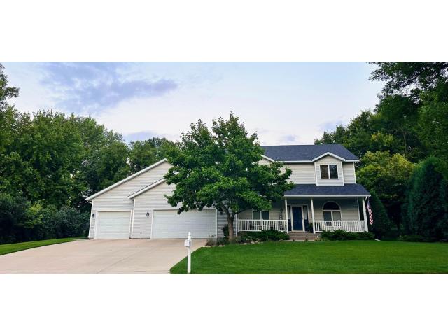 1410 Fairway Drive Faribault MN 55021 - MLS# 6778500