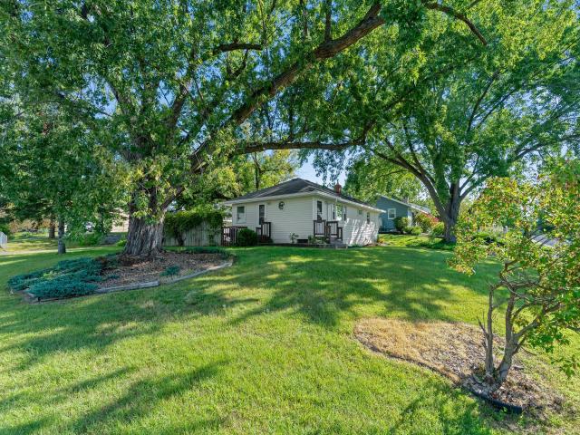 1247 Lealand Road E Saint Paul MN 55109 - MLS# 6778748