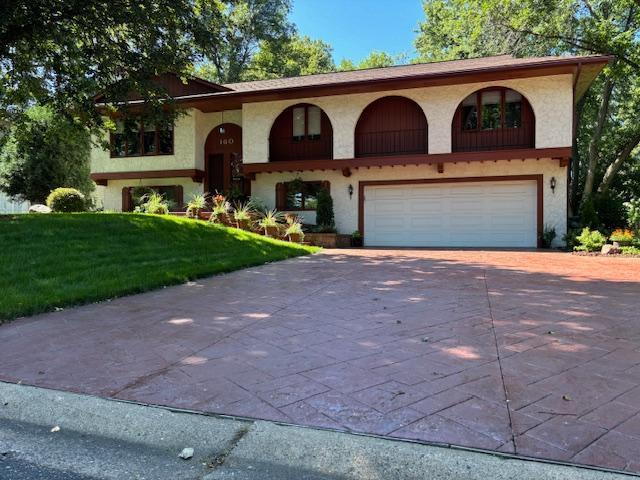 160 Brentwood Drive Saint Paul MN 55112 - MLS# 6778894