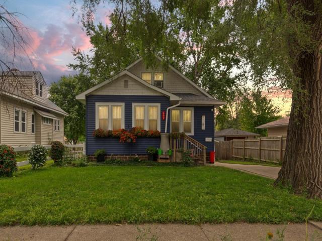 207 9th Avenue SW Faribault MN 55021 - MLS# 6778976