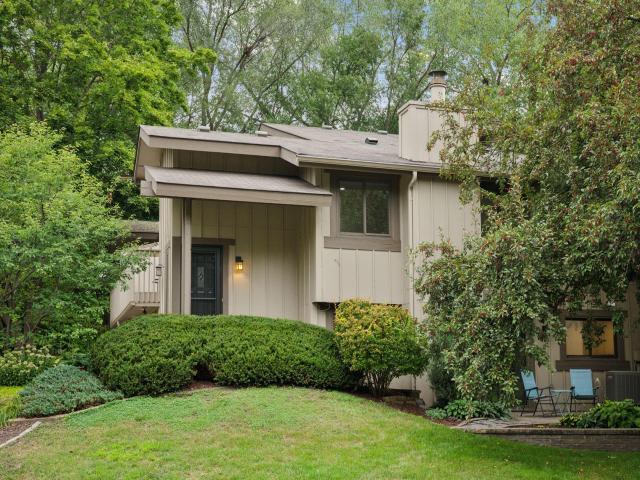 7256 Woodstock Drive Bloomington MN 55438 - MLS# 6778977