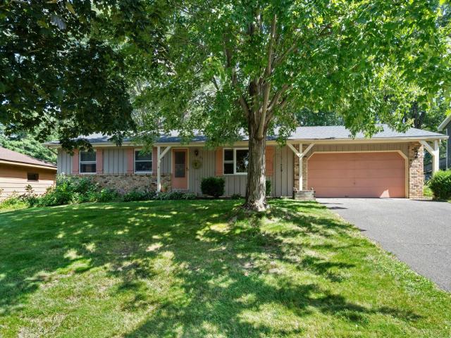 2974 Winthrop Drive Saint Paul MN 55109 - MLS# 6779270