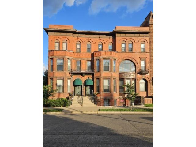 162 College Avenue W Unit 3 Saint Paul MN 55102 - MLS# 6779382