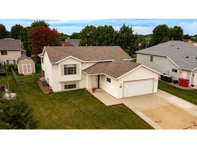 5825 48th Avenue NW Rochester MN 55901 - MLS# 6779810