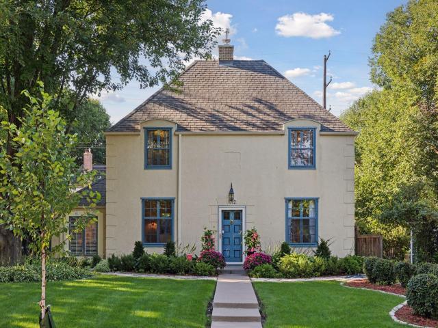 1712 Highland Parkway Saint Paul MN 55116 - MLS# 6780059
