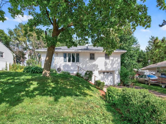 305 Greystone Avenue N Saint Paul MN 55128 - MLS# 6780318