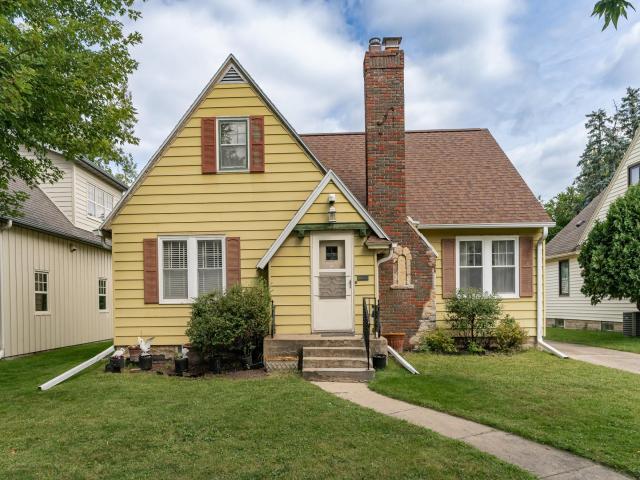 1235 2nd Street NW Rochester MN 55901 - MLS# 6780427